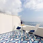 Aurora Luxury Seaview