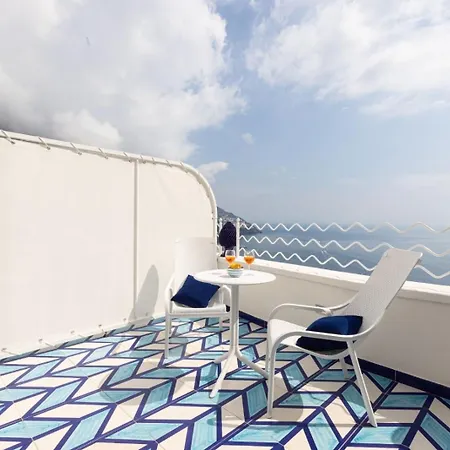 Aurora Luxury Seaview