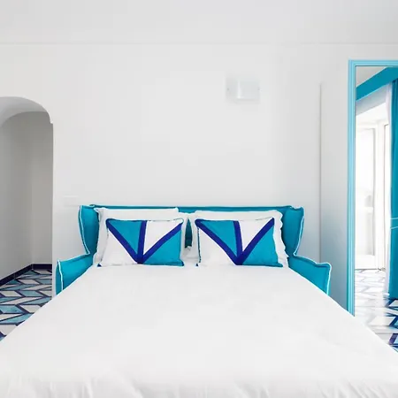 Aurora Luxury Seaview بيت للعطل *