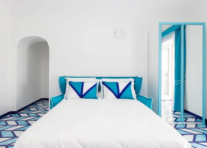 Aurora Luxury Seaview Holiday home *