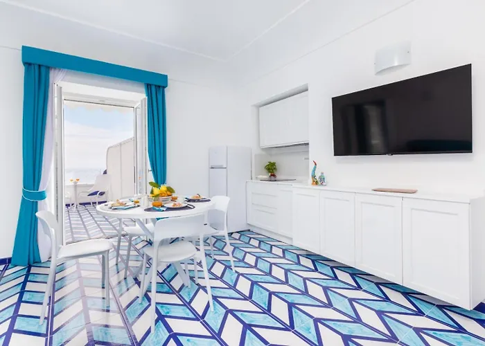 Aurora Luxury Seaview Holiday home *